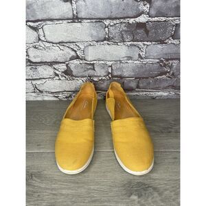 Clarks Cloud Steppers 27975 Yellow Canvas Breeze Shoes Women Sz 8.5M US/38.5EU